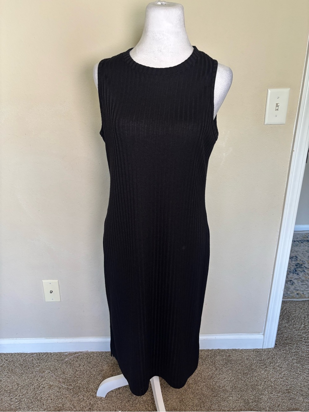 Nine West Black Solid Ribbed Knit Bodycon Midi Dress L Round Neck Sleeveless